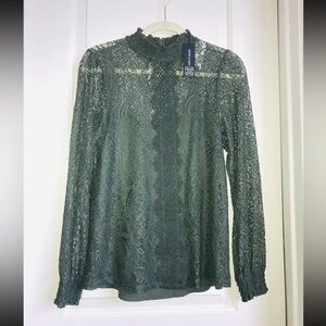 Elegant Green Lace Long Sleeve Mockneck Top NWT